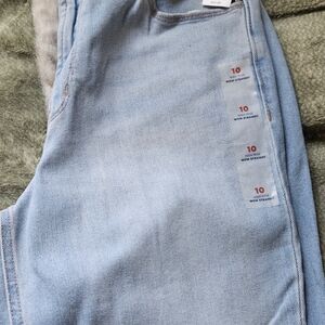 Old Navy Women's Light Blue Straight Jeans